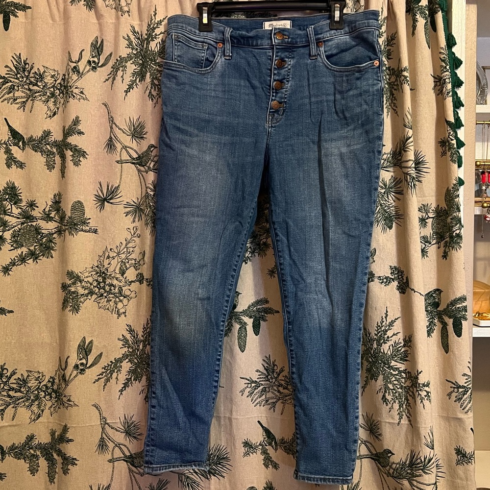 Madewell mid rise skinned jeans